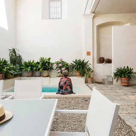 Eva Recommends Sanlucar & Pool 度假居